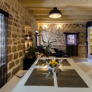Apartment Capo Family & Capo Studio -Old Town-Parking Appartement