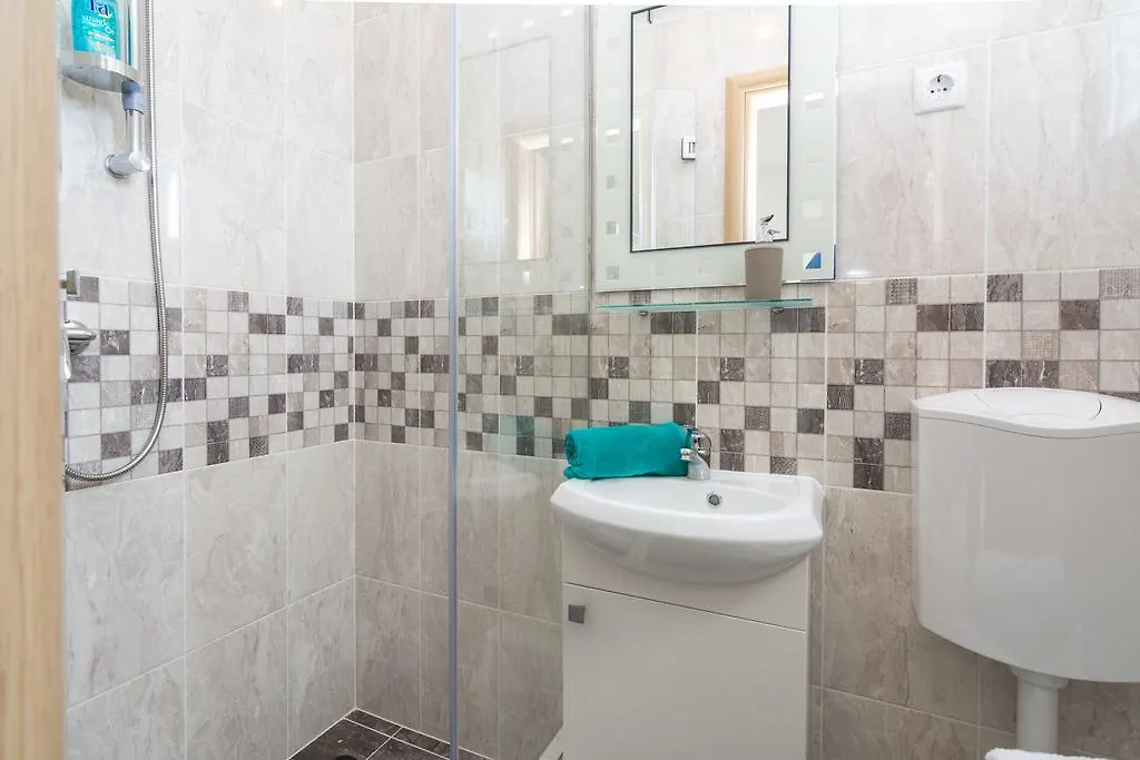 Apartments Blue Lagoon Trogir Croatia